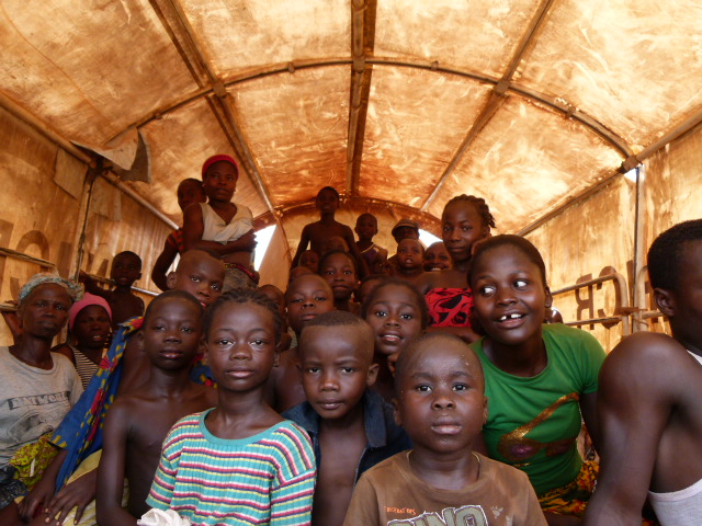 Khoảng 80 000 người dân Cote d Ivoire vẫn phải tha hương